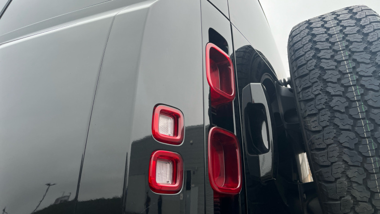 Land Rover Defender 3.0 D250 XS Edition 110 5dr Auto Diesel Estate